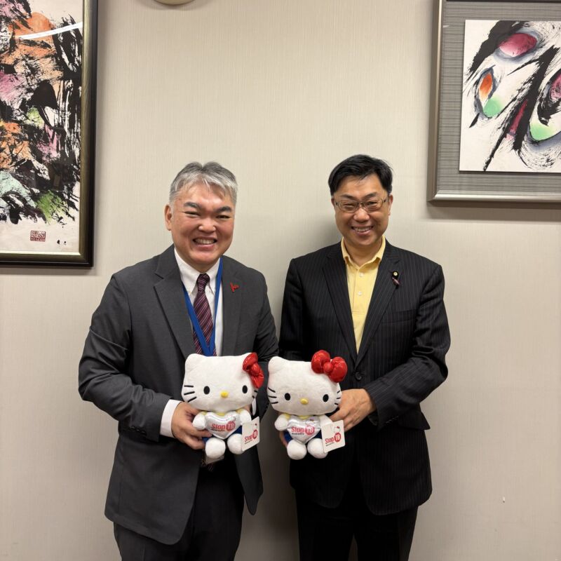 Image for the Tweet beginning: ストップ結核パートナーシップ(Stop TB Partnership)の竹中伸一技術アドバイザーが帰国され、711号室にお寄り下さいました。
竹中先生と結核対策を語り合うのは楽しいです。
Lucica Ditiu事務局長、Suvanand. Sahu事務局次長もお元気とのこと。長きに渡る友情に感謝です。
Stop
