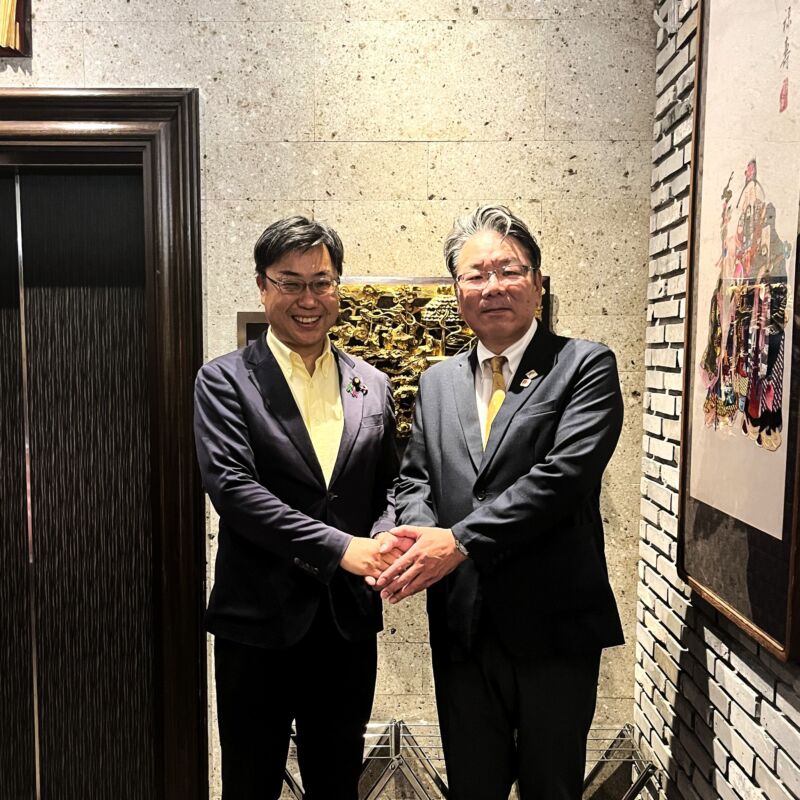 Image for the Tweet beginning: 福岡に戻って、第五回秋乃会。
福岡経営企画の池田浩一代表取締役のご指導を仰いでいます。
多くの皆様に報告を聞いていただき、ご指導を仰ぎました。有難うございました。 上京します。 