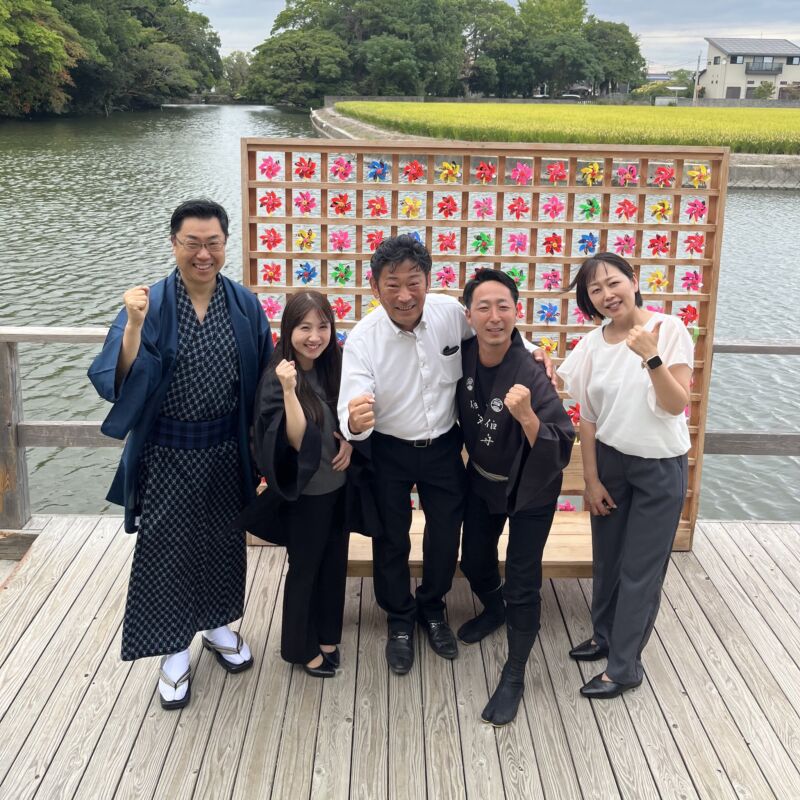 Image for the Tweet beginning: 菊次たまる柳川市議（副議長）と、
柳川伯舟の城戸雅光船頭長の許へ。

柳川の掘割は、災害に備え、生活用水を確保してきました。
掘割は柳川の宝物。掘割を守ってきた菊次議員。
菊次議員、頑張りましょう‼ありがとうございました‼ 